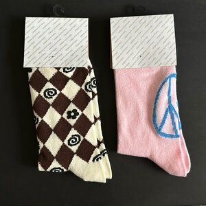 NWT Lot of 2 UO Crew Sox- Argyle Doodle Crew Sock & Pink with Blue Peace Sign
